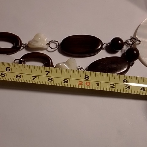 Cookie Lee Wood Mother of Pearl Set NWT - Picture 4 of 4